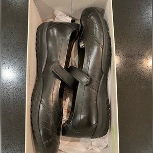 !!BRAND NEW!! GEOX J SHADOW A BLACK (J74A6A).